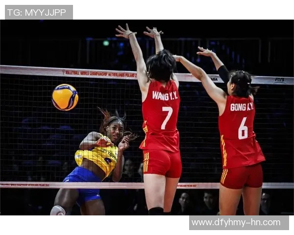 南京排球队在世锦赛积分榜上以82分稳居第一名展现强劲实力 南京排球队在世锦赛积分榜上以82分稳居第一名展现强劲实力