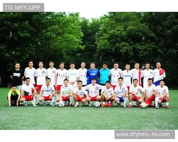 深圳足球队与杭州足球队实力对比赛后分析与总结